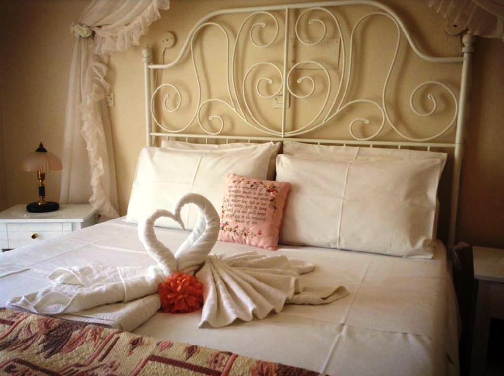 Saint George Hotel โรดาคิโน ภายนอก รูปภาพ