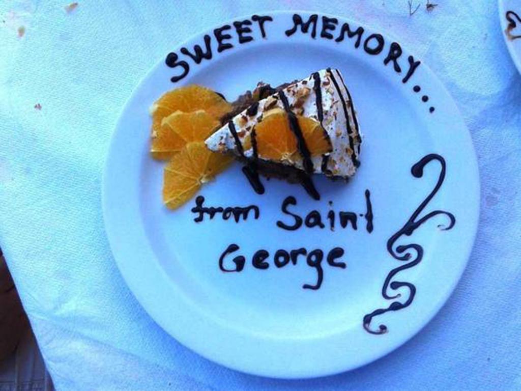 Saint George Hotel โรดาคิโน ภายนอก รูปภาพ